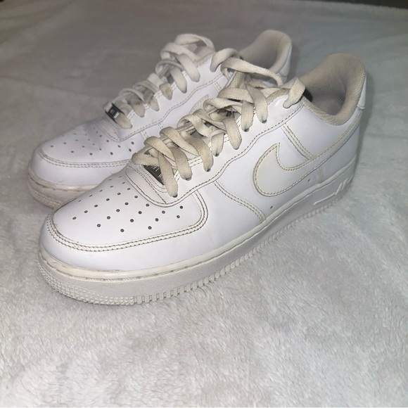 Nike Air Force 1 Size 8 - Picture 1 of 3